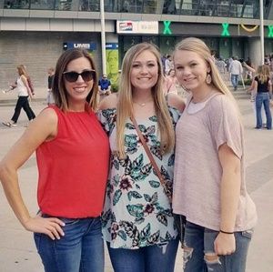 Meet your Posher, Mindy